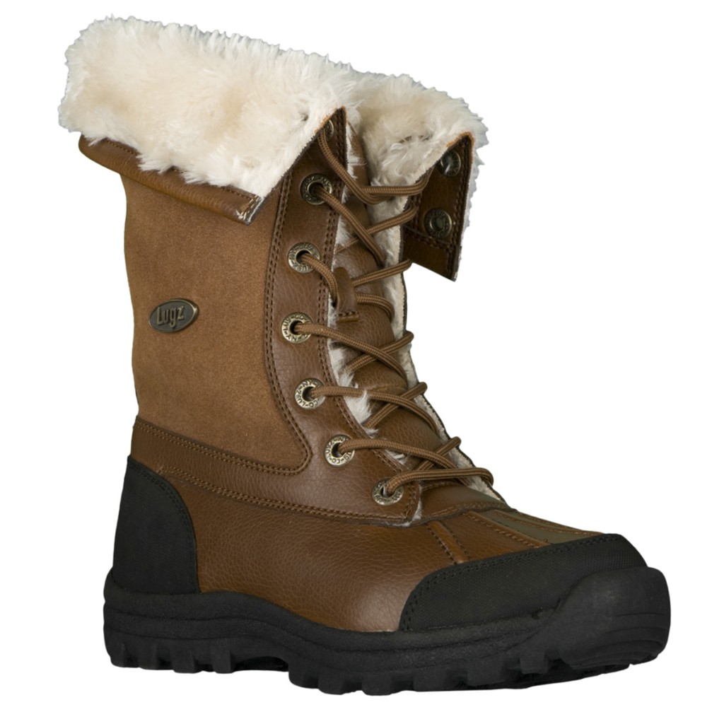 Looking For Some Snow Boots - It's Peachy Keen